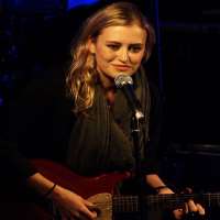 Teddy Thompson sister Kamila Thompson