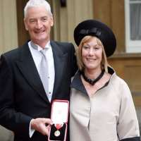 James Dyson wife Deirdre Hindmarsh James Dyson wife Deirdre Hindmarsh