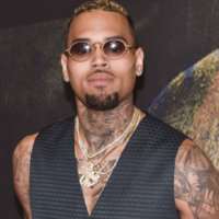 Tinashe boyfriend Chris Brown