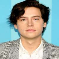 Maiara Walsh boyfriend Cole Sprouse