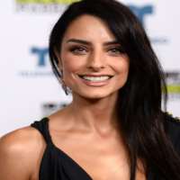 Vadhir Derbez sister Aislinn Derbez