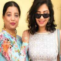 Disha Madan Mother Ashwini Madan Disha Madan Mother Ashwini Madan