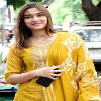 Mahesh Manjrekar daughter Saiee Manjrekar