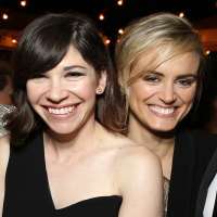 Taylor Schilling boyfriend Carrie Brownstein