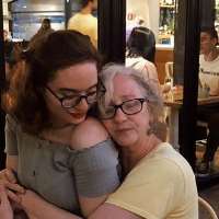 Em Harriss Mother Laura Harriss
