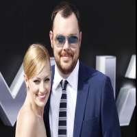 Beth Behrs husband Michael Gladis