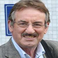Debbie Arnold husband John Challis