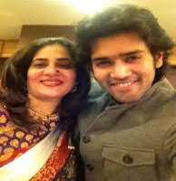 Karan Khanna Mother Geeta Khanna