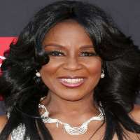 Ronald Isley wife Angela Winbush