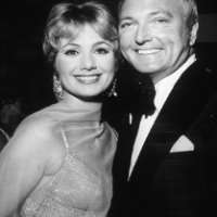 Shirley Jones Birthday, Real Name, Age, Weight, Height, Family, Facts ...