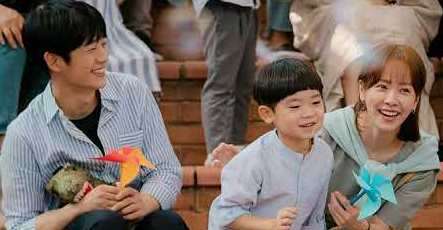 Baek Ji-won Family