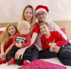 Eva Diana Kidisyuk Family