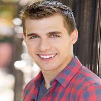 Josie Loren boyfriend Cody Linley