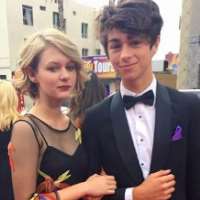 Ryan Simpkins boyfriend Ethan Harris-Riggs Ryan Simpkins boyfriend Ethan Harris-Riggs