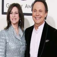 Billy Crystal wife Janice Goldfinger Billy Crystal wife Janice Goldfinger