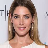 Adrian Grenier girlfriend Ashley Greene