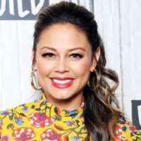 Topher Grace girlfriend Vanessa Lachey
