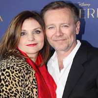 Peter Outerbridge wife Tammy Isbell Peter Outerbridge wife Tammy Isbell