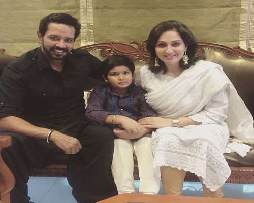 Anup Soni Family