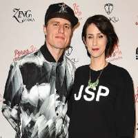 Dev (Singer) husband Jimmy Gorecki Dev (Singer) husband Jimmy Gorecki