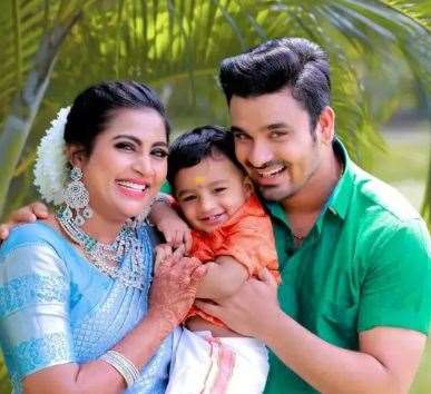 Myna Nandhini Family