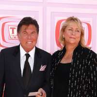 Larry Manetti Birthday, Real Name, Age, Weight, Height, Family, Facts ...