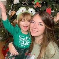 Lily Christiana Mother Brittany Dix Lily Christiana Mother Brittany Dix