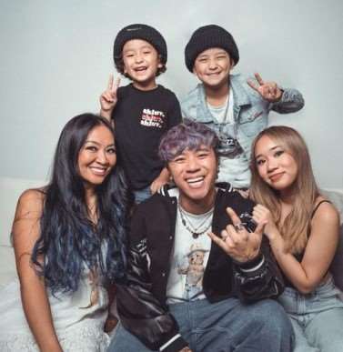 Tina Le Family