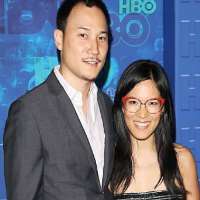 Ali Wong Birthday, Real Name, Age, Weight, Height, Family, Facts, Dress ...