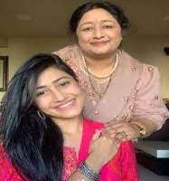 Dhanashree Verma Mother Varsha Verma Dhanashree Verma Mother Varsha Verma