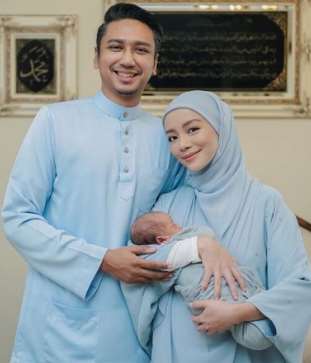 Mira Filzah Family