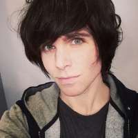 Doll (Canadian Singer) boyfriend Onision