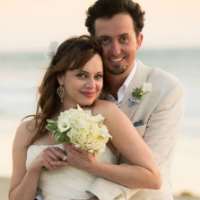Melinda Clarke husband Adam Farmer Melinda Clarke husband Adam Farmer