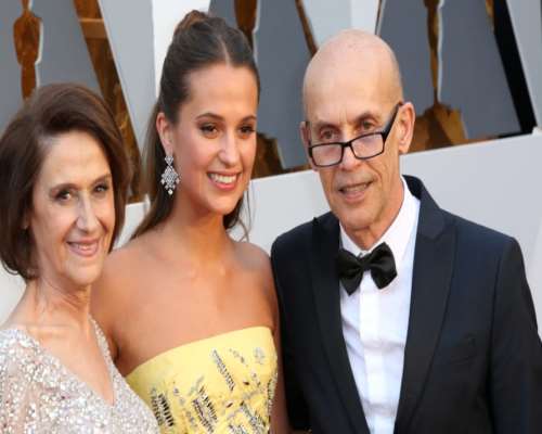 Alicia Vikander Family