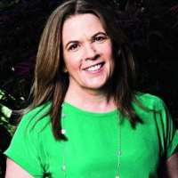 Stephen Hall wife Judi McCrossin