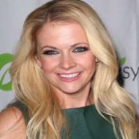 Emily Hart sister Melissa Joan Hart Emily Hart sister Melissa Joan Hart