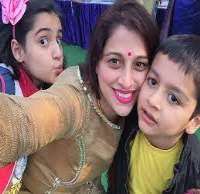 Sheehan Kapahi Mother Payal Kapahi Sheehan Kapahi Mother Payal Kapahi