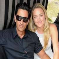 Elisabeth Rohm husband Ron Anthony Wooster Elisabeth Rohm husband Ron Anthony Wooster