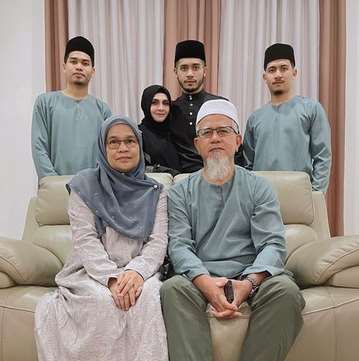 Yusuf Bahrin Family