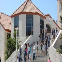 Emily Deschanel Harvard-Westlake School, Los Angeles, Crossroads School, Los Angeles
