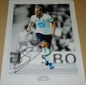 Roberto Soldado Signature