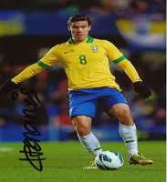Hernanes Signature