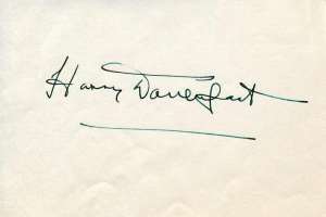 Harry Davenport Signature
