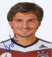 Mats Hummels Signature