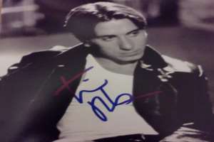 Tim Roth Signature