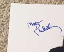 Megan Mullally Signature