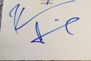 Kevin Smith Signature