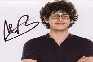 Matt Bennett Signature