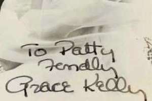 Grace Kelly Signature