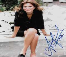 Anna Friel Signature
